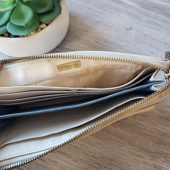 SOLD - Picture 5 of 7